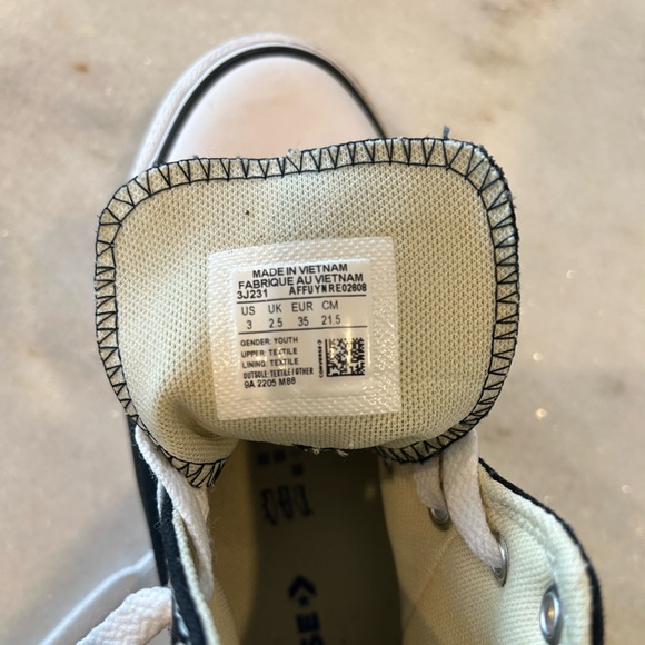 Converse high tops - Picture 5 of 6